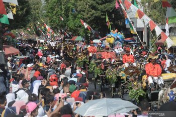 Jateng bakal meniadakan penggunaan plastik pada perayaan hari jadi