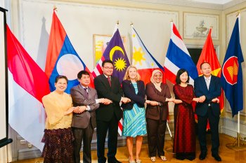 Menteri Negara Swedia HUT ASEAN ke52