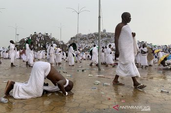 Hujan deras guyur Padang Arafah saat wukuf