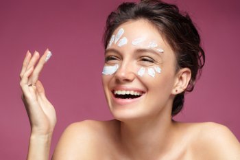 Real skin jadi tren make up terkini