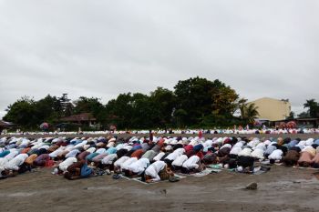 Shalat Idul Adha di Mimika berlangsung  di 65 lokasi