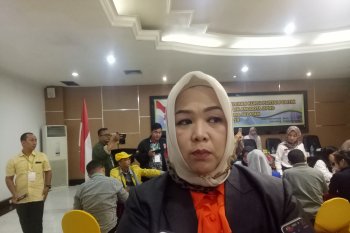 Status komisioner KPU Palembang sebagai terpidana belum jelas