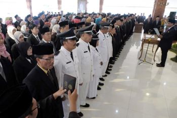 206 pejabat di lingkungan Pemkot Magelang dilantik