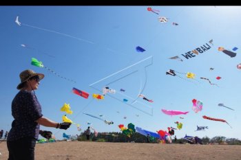 Festival layang-layang internasional di Sanur