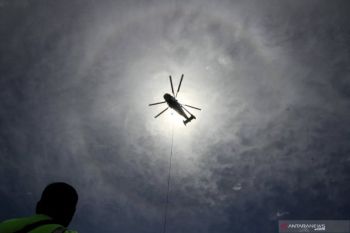 Satgas kerahkan 4 helikopter padamkan karhutla di Selatan Riau