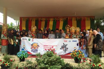 VIDEO - Peserta SMN asal DIY kunjungi SMA berprestasi di Pekanbaru