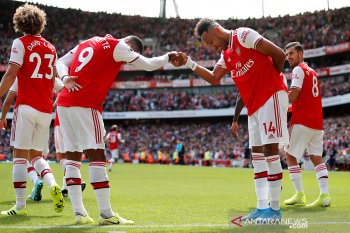 Aubameyang kembali bawa Arsenal menang 2-1