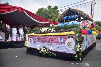 Parade mobil hias meriahkan perayaan hari kemerdekaan di Purwakarta