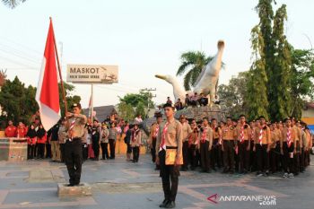 Pramuka meriahkan kemerdekaan melalui kirab dan gelar senja