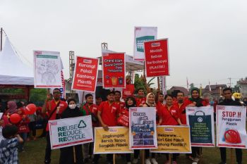 Alfamart kampanye lingkungan "merdeka kantong plastik" di Pekanbaru