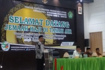 Gubernur Sulsel sambut jamaah haji Kloter I