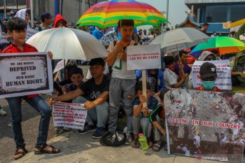 Anak imigran di Pekanbaru sekolah. Ini lokasinya