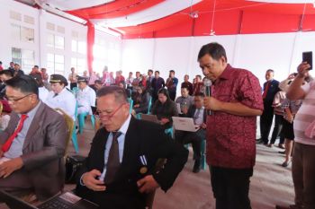 Tes komputer calon pejabat diawasi langsung Bupati Sumendap