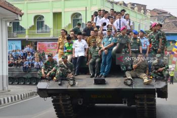 Danrem 043 Gatam tegaskan pameran alutsista buat masyarakat