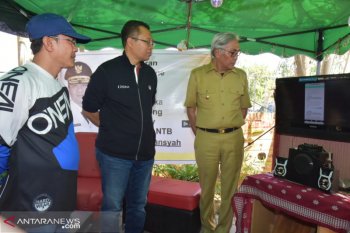 Gubernur NTB meresmikan aplikasi jasa bisnis dan transportasi