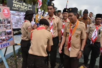 Hentikan segala upaya membawa pramuka ke politik praktis, kata bupati