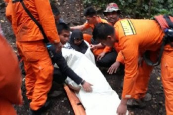 Diduga dehidrasi dan asam lambung, seorang pendaki Gunung Kerinci meninggal