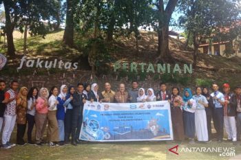 Peserta Siswa Mengenal Nusantara dikenalkan dunia Universitas Sam Ratulangi