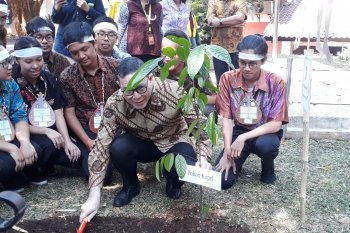 Kepergian Sapardi tinggalkan duka mendalam