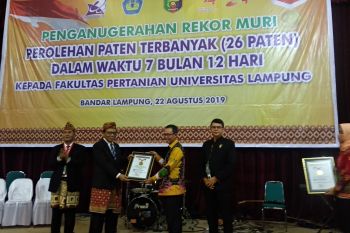 Universitas Lampung raih penghargaan kategori hak paten terbanyak