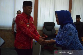 Rosida Talib resmi jabat Kepala Dinas Dukcapil Palu