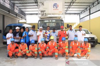 PLN Jayapura resmikan mobil tim PDKB sentuh langsung