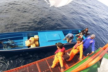Tiga korban longboat hilang ditemukan dalam keadaan selamat