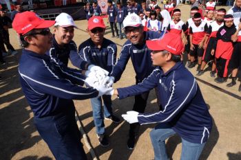 Semen  Gresik "sulap" Alun-Alun Rembang jadi arena lomba