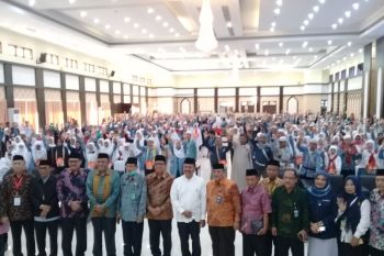 Jamaah haji kloter 10 asal Sulbar tiba di embarkasi Makassar