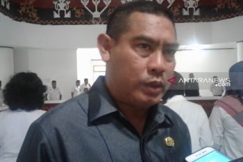 250 tangki air bersih bagi warga Kota Kupang