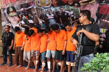 Lima anggota geng motor Jakarta terpaksa didor kakinya