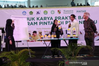 Wako Firdaus: Guru Pekanbaru harus pintar dan inovatif dalam mengajar