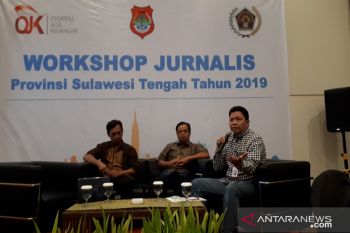 OJK: masyarakat waspadai pinjaman 'online'