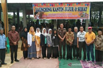 Kantin jujur perkuat karakter positif siswa