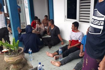 Kapal tenggelam, 27 orang rombongan pramuka selamat