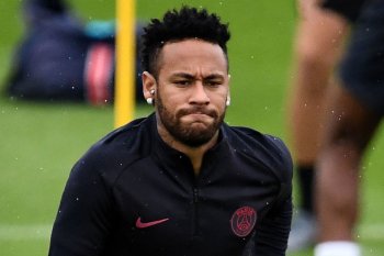 Rangkuman panjang transfer Neymar musim panas ini