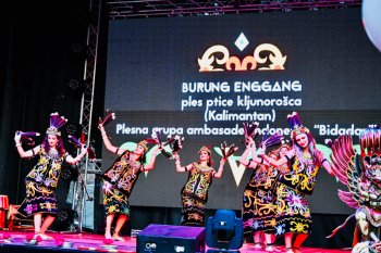 Ribuan warga Serbia hadiri pagelaran Kalimantan Wonderland