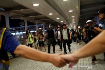 Tegang,  pascabentrokan akhir pekan di Hong Kong