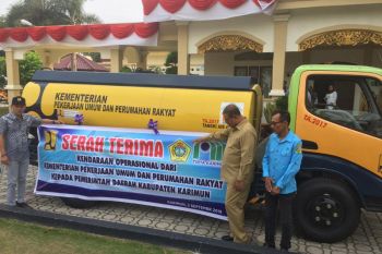PDAM: Truk air bantuan pusat untuk atasi kekeringan di Kundur