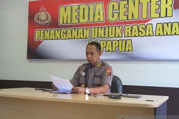 Panglima TNI dan Kapolri berkantor di Jayapura