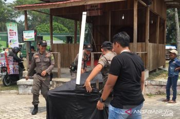 VIDEO - Pol PP tertibkan PKL di area Riau Expo 2019
