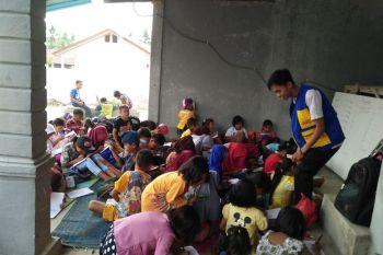 Pemuda kota tak canggung ajar literasi ke pelosok desa