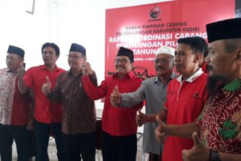 Kepala Bakesbangpol daftar bacabup Kediri