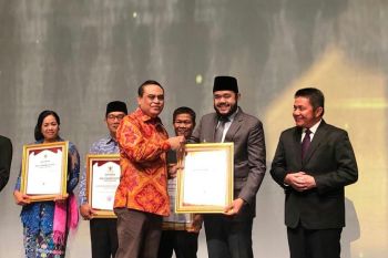 Padangpanjang terima penghargaan Nugra Jasadharma Pustaloka 2019, menuju kota literasi dunia