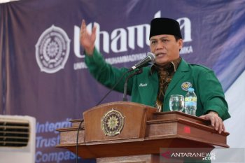 Basarah mengkhawatirkan Medsos ambil alih pembentukan karakter bangsa