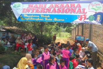 Peringatan Hari Aksara di Lampung Timur