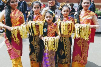 Tari Bali tampil memukau di sekolah Afsel