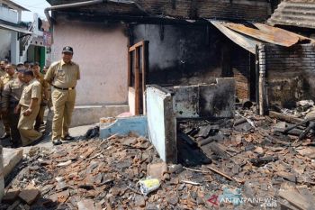 Wali Kota Magelang bantu korban kebakaran rumah