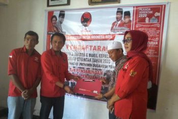 Hasanuddin Atjo daftar sebagai bakal calon gubernur di PDIP