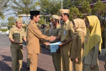 Di Madiun  522 PNS naik pangkat